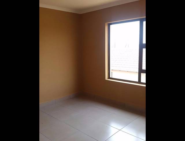 2 BEDROOM PROPERTY TO RENT IN PROTEA GLEN